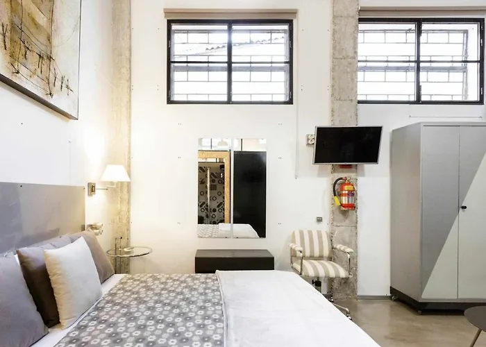 Monkeys Apartments Luxury Metaloft