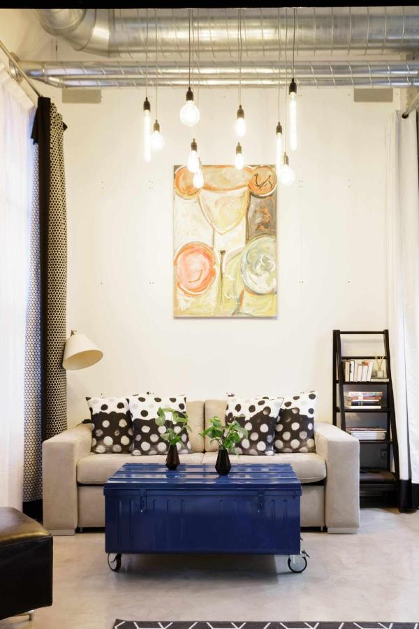Apartment Monkeys Luxury Metaloft *