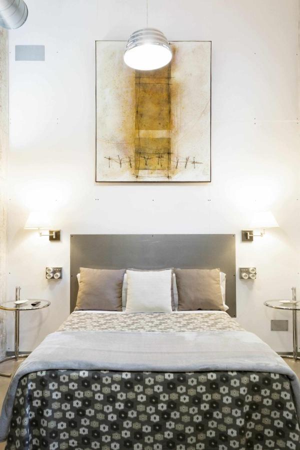 Monkeys Luxury Metaloft Seville